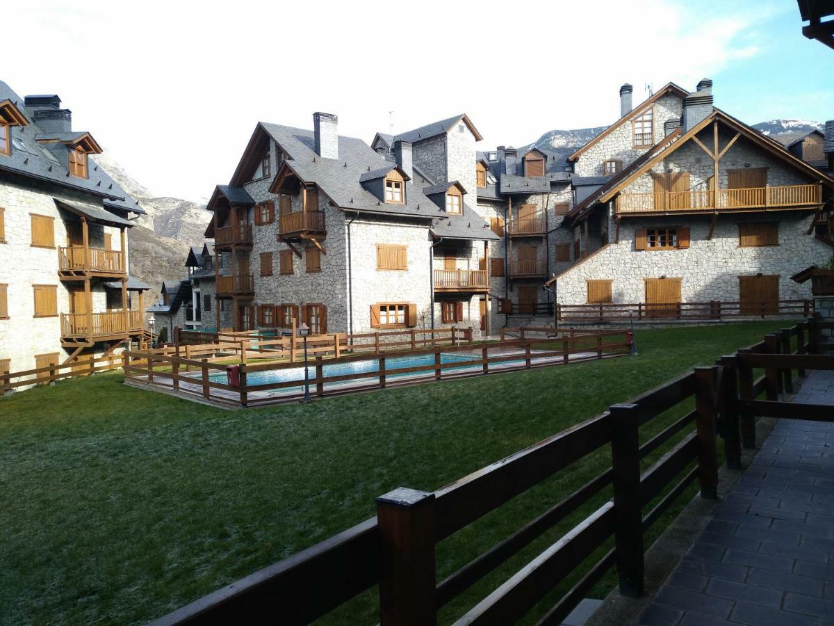 Residencial Valle De Бенаск Екстериор снимка